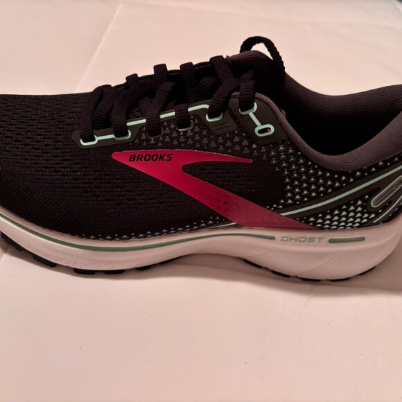 Women's Brooks Ghost 14 Running Shoes - Size 7.5 Wide - Black/Pink/Yucca - Picture 2 of 6